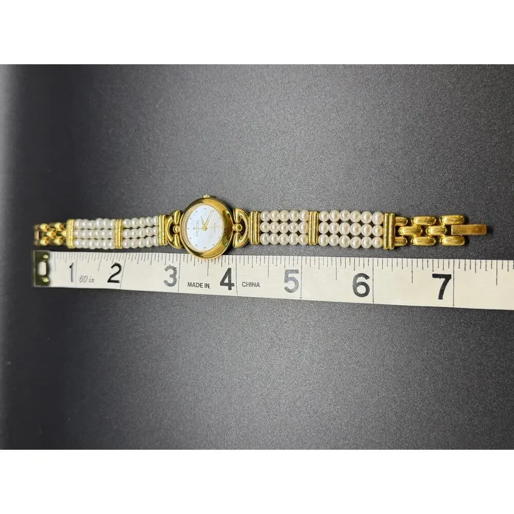 CROTON vintage ladies 3 strand 7
